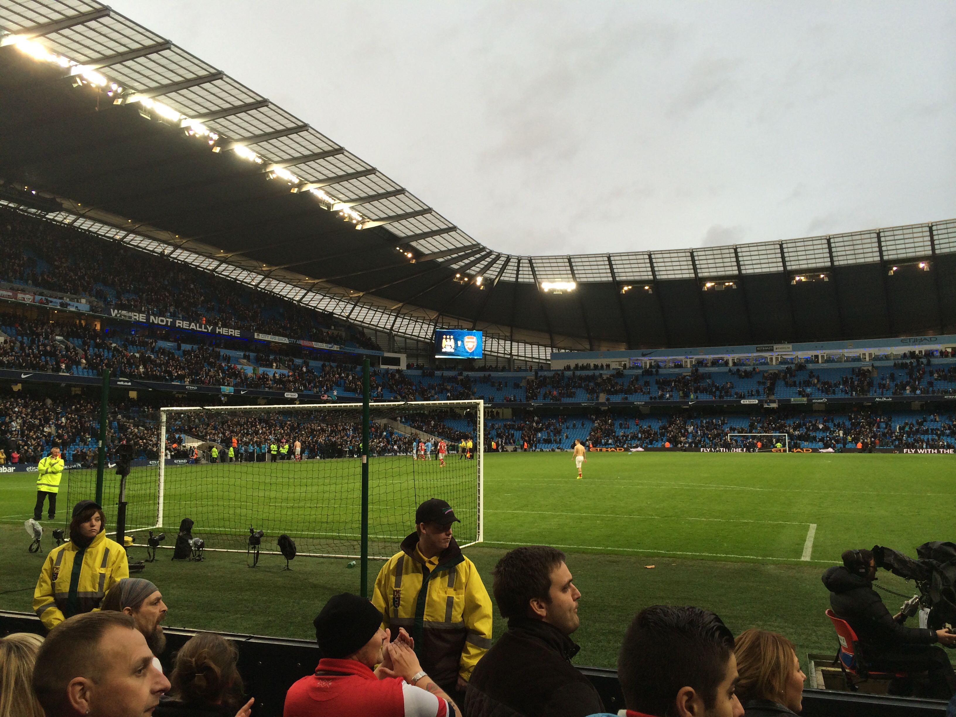 每月费用往 每月费用往